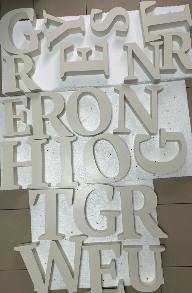 Litere Polistiren Extrudat