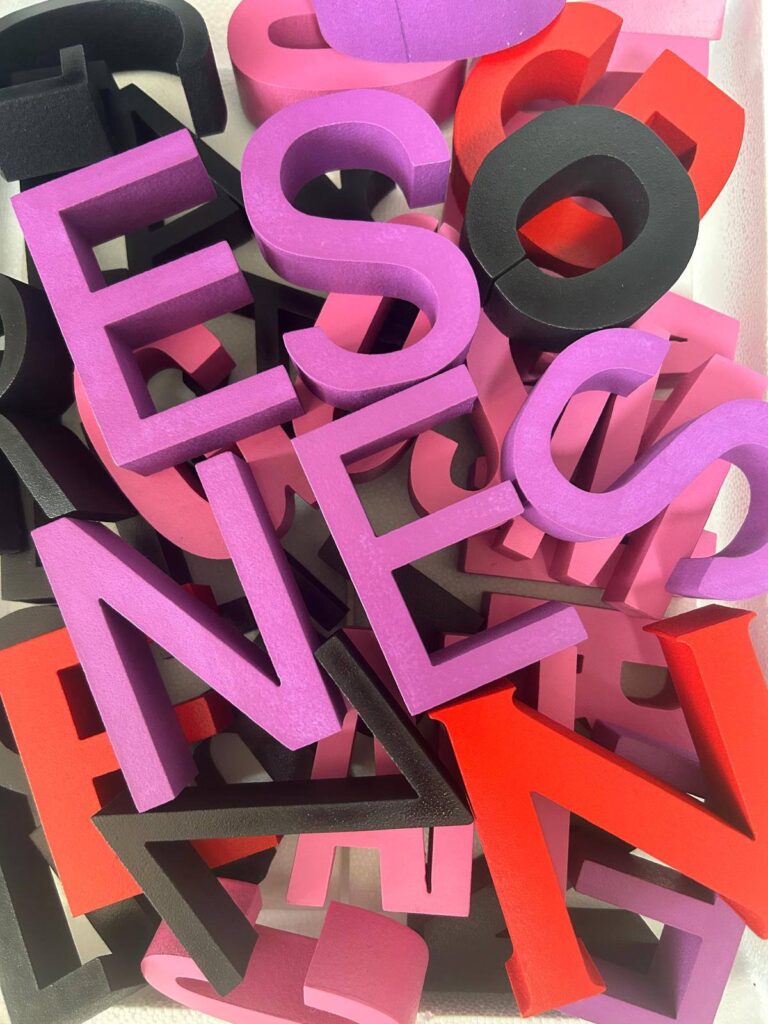 Litere Polistiren extrudat vopsite RAL