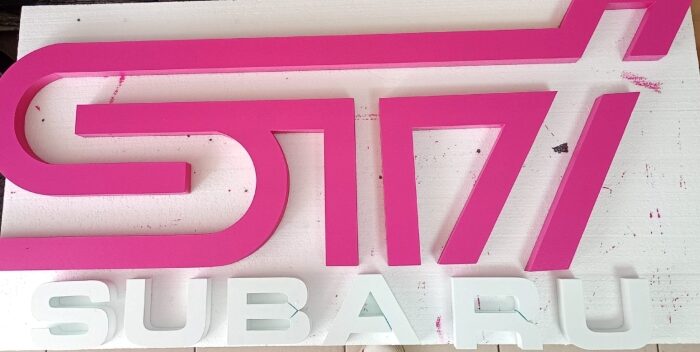 Logo SUBARU Polistiren Extrudat